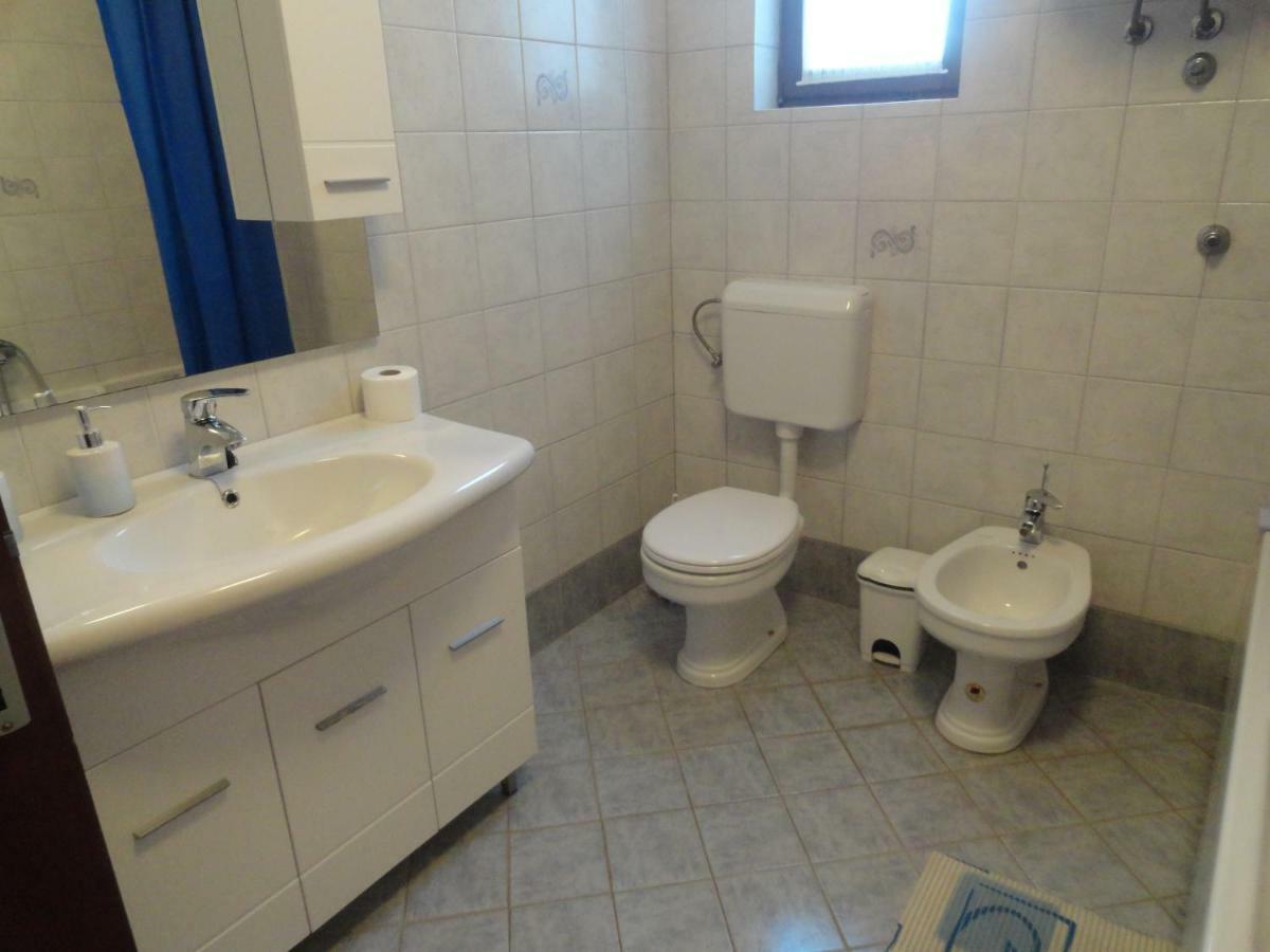 Appartement Tona à Rovinjsko Selo Extérieur photo