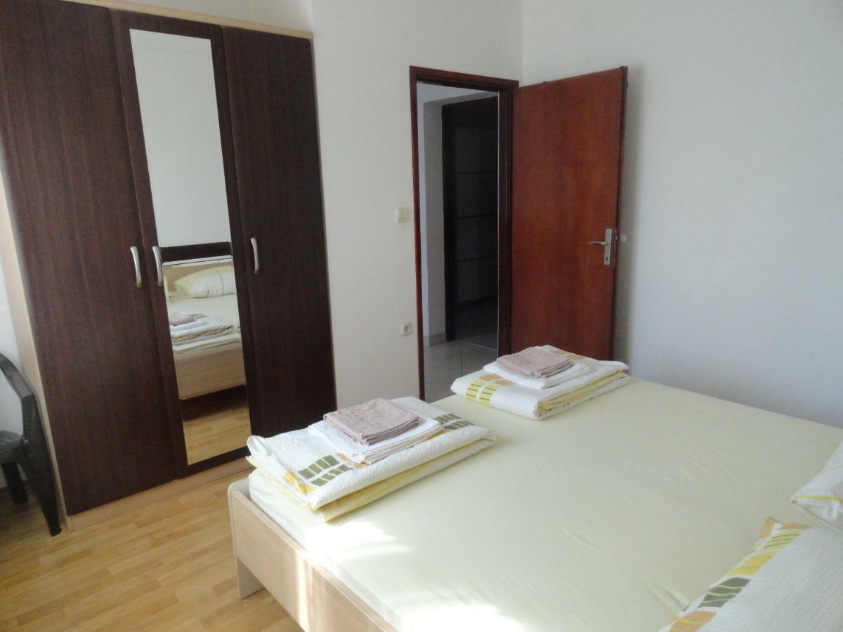 Appartement Tona à Rovinjsko Selo Extérieur photo